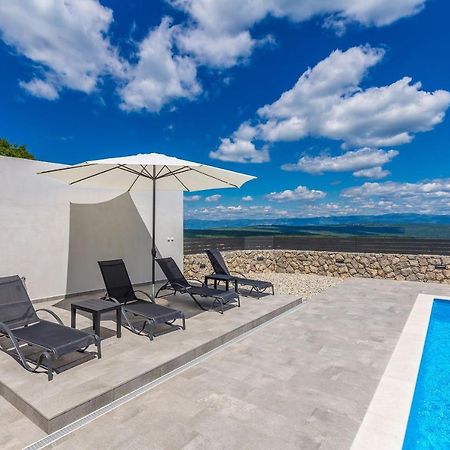 Holiday House San Michele Vrh  Buitenkant foto