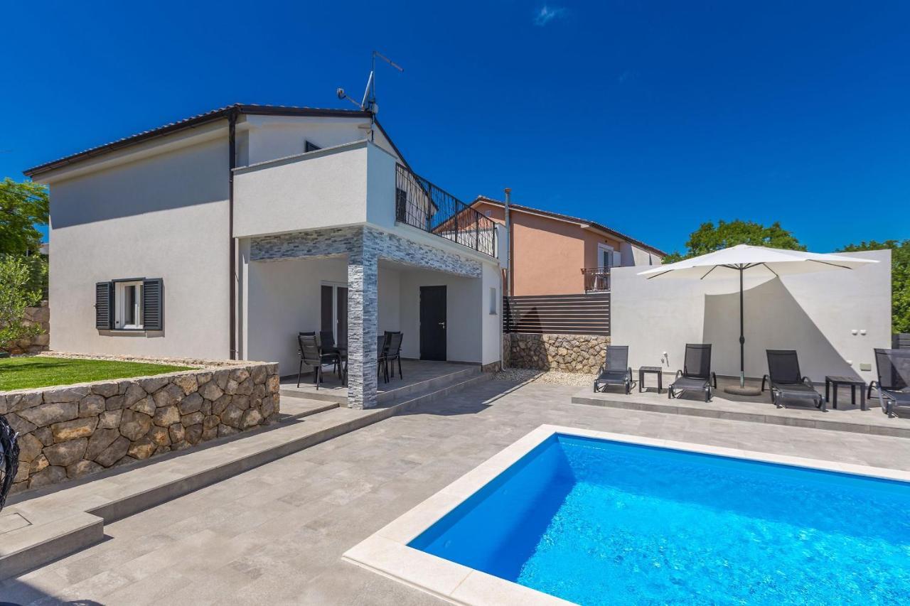 Holiday House San Michele Vrh  Buitenkant foto